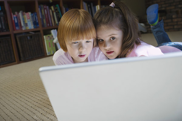 Zajistěte bezpečí svých dětí na internetu. Poradíme vám jak