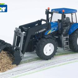 Bruder Farmer - New Holland T8040 traktor s předním nakladačem 1:16