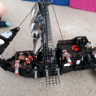 Stavba Pirátská loď 2