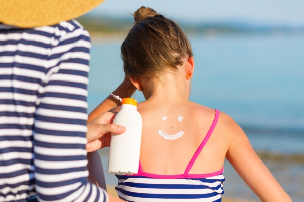 Jak pečovat o dětskou pokožku v létě?