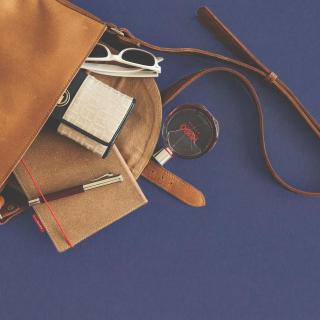 5 doplňků, které nesmí chybět v kabelce žádné ženy