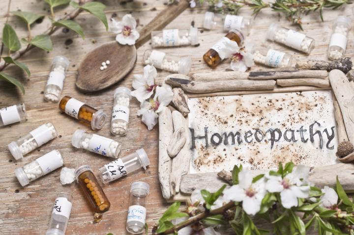 Homeopatie v šestinedělí a při kojení