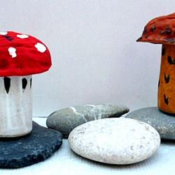 basteln-Naturmaterial-Pilze-Nussschalen.jpg