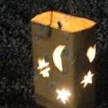 Lampion z krabice od mléka