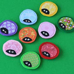 Ladybug-Craft-Magnets-from-Scrap-Fabric-5.jpg
