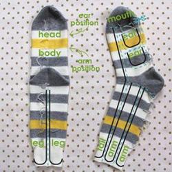 sew-sock-monkey-3-50d0px.jpg