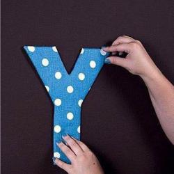 How-to-DIY-Easy-Letter-Wall-Decals-6.jpg