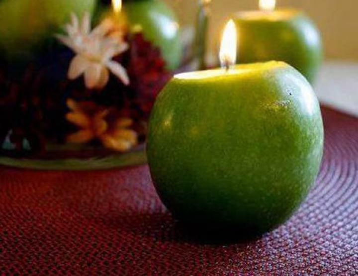 DIY-Apple-Candle-Holders-1.jpg