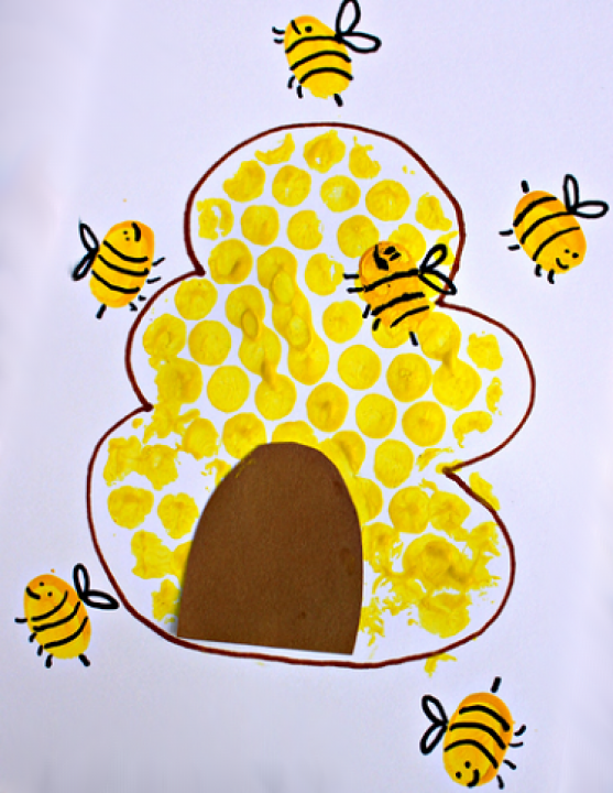 bumble-bee-fingerprint-craft-.png