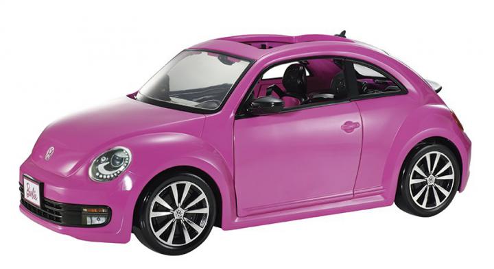 Barbie Panenka a Beetle