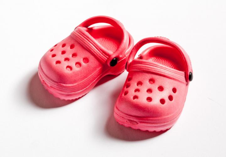 Heless Crocsy boty pro panenku červené