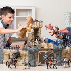 Schleich Rytíř se zbraní na tyči