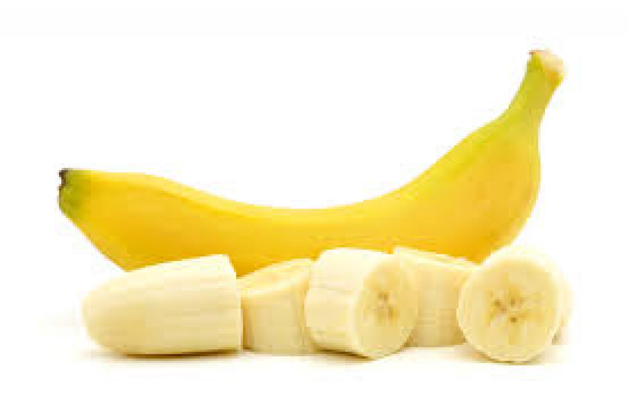 Картинка банан. Банан. Банан на белом фоне. Кусочки банана. Банан нарезанный.