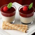 Panna cotta s malinami