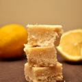 RAW citronovo kokosové kostky