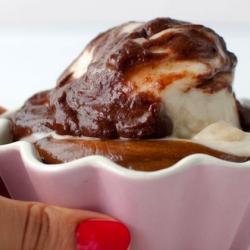 delicious-raw-vegan-snickers-ice-cream1-1024x1024-800x420.jpg