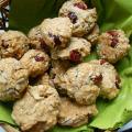 Špaldové sušenky s brusinkami a slunečnicí