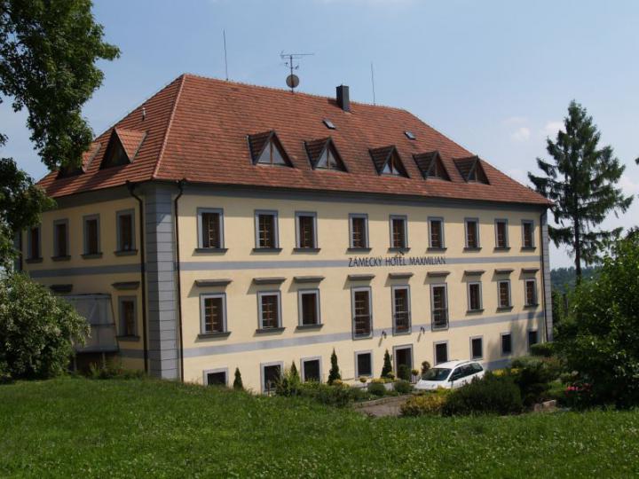 Loučeň - Hotel Maxmilián