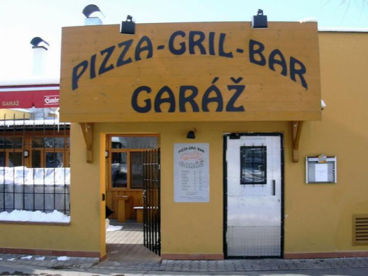Pardubice - Restaurace Garáž