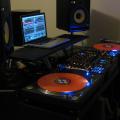 DJ