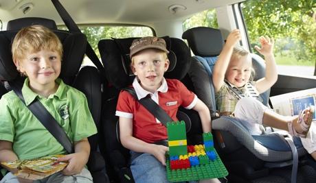 03-Sicher-im-Auto-Kinder-15.jpg
