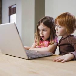 deti-pocitac-notebook-internet-103581034_denik-605.jpg