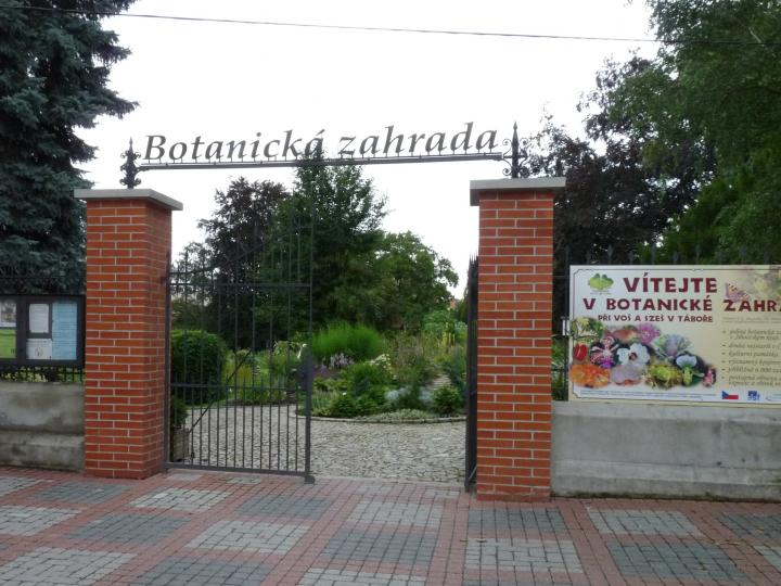 Botanická_zahrada_Tábor_-_vchod.jpg